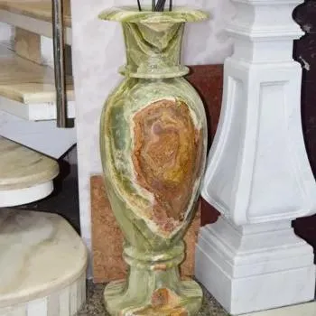 Вазы из натурального камня