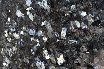 Лабрадорит Labrador Dark (Emerald Pearl)