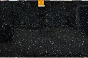 Лабрадорит Labrador Dark (Emerald Pearl)