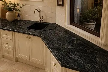 Кварцит Adamant Black