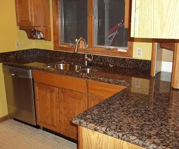 Гранит Baltic Brown