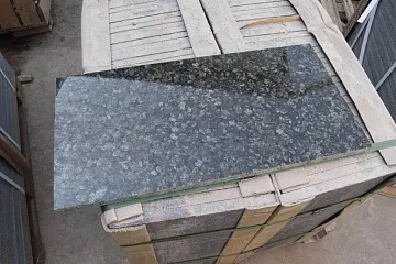 Поступление гранита в плитке