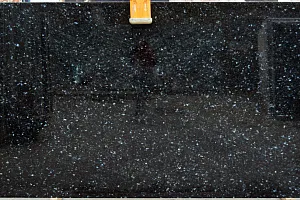 Лабрадорит Labrador Dark (Emerald Pearl)