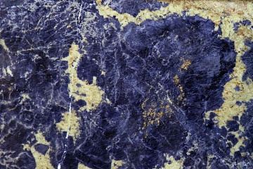 Месторождения Бразилии. Sadolite blue