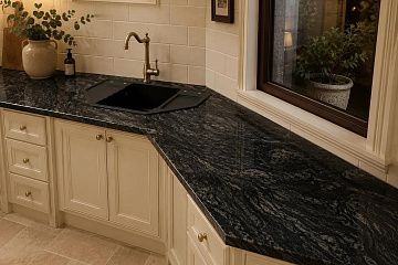 Кварцит Adamant Black